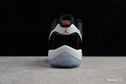 JORDAN RETRO BLACK LOW MENS 23